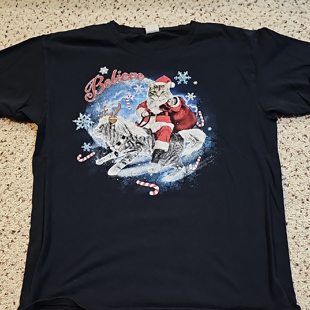 Believe, Cat Santa Clause T-shirt